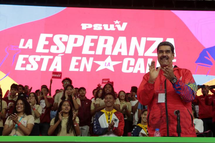venezuela:-maduro-formalizes-his-candidacy-for-re-election