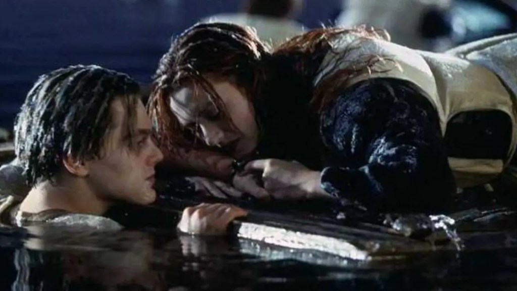 united-states:-someone-buys-the-tip-of-the-board-that-saved-rose-in-the-movie-titanic-for-700-thousand-dollars
