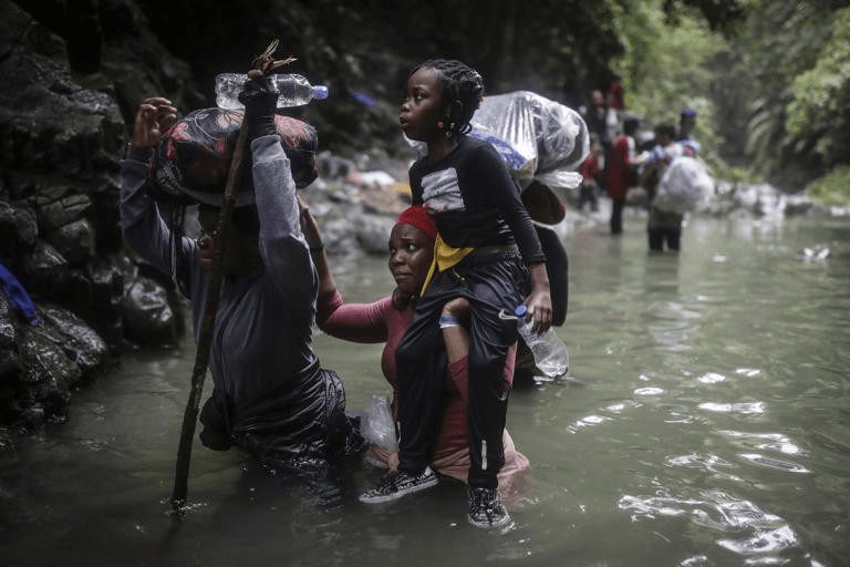 panama-and-colombia-fail-to-protect-migrants-on-darien-jungle-route,-human-rights-watch-says
