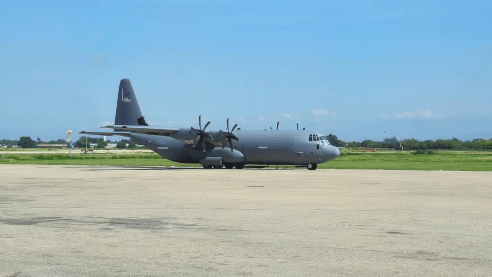 a-us-military-plane-carrying-support-and-security-personnel-from-the-us-embassy-port-au-prince-lands-in-mais-gate.