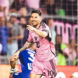 mls:-messi-leads-inter-miami-to-victory-with-5-decisive-passes-and-a-goal,-suarez-signs-a-hat-trick