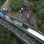 argentina:-collision-between-two-trains,-around-thirty-injured