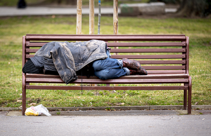 netherlands:-homeless-man-returns-2,000-euros-found-on-empty-train