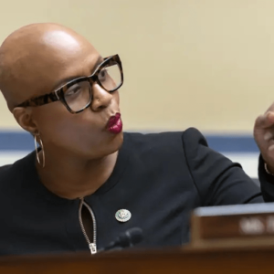 us-rep.-ayanna-pressley-on-thegrio:-the-moral-responsibility-of-the-united-states-towards-haiti,-victim-of-so-many-injustices-linked-to-colonialism-and-an-unjust-foreign-policy