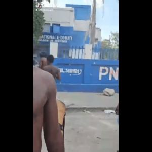video.-haiti-|-insecure-gressier-police-station-once-again-in-the-hands-of-terrorist-gangs-viv-ansanm