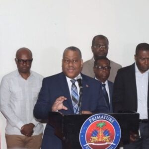 haiti-insecurity:-garry-conille-issues-an-ultimatum-to-armed-gangs-on-his-return-from-the-united-states